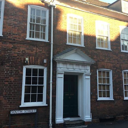 Elizabeth Clark Apartment Manningtree Екстериор снимка