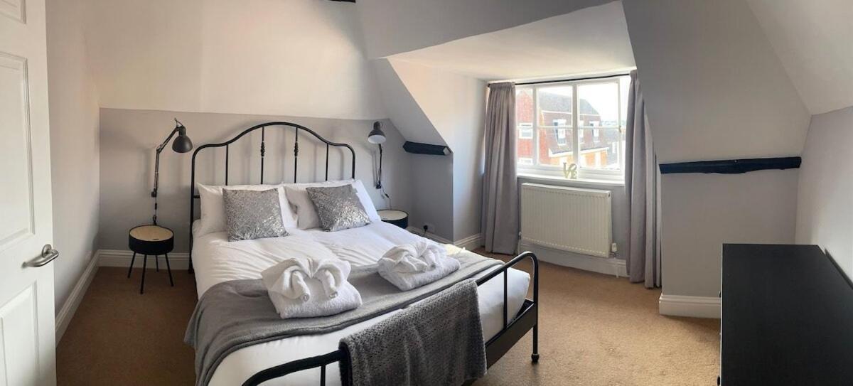 Elizabeth Clark Apartment Manningtree Екстериор снимка