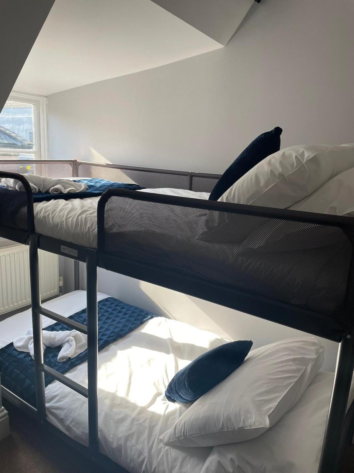 Elizabeth Clark Apartment Manningtree Екстериор снимка
